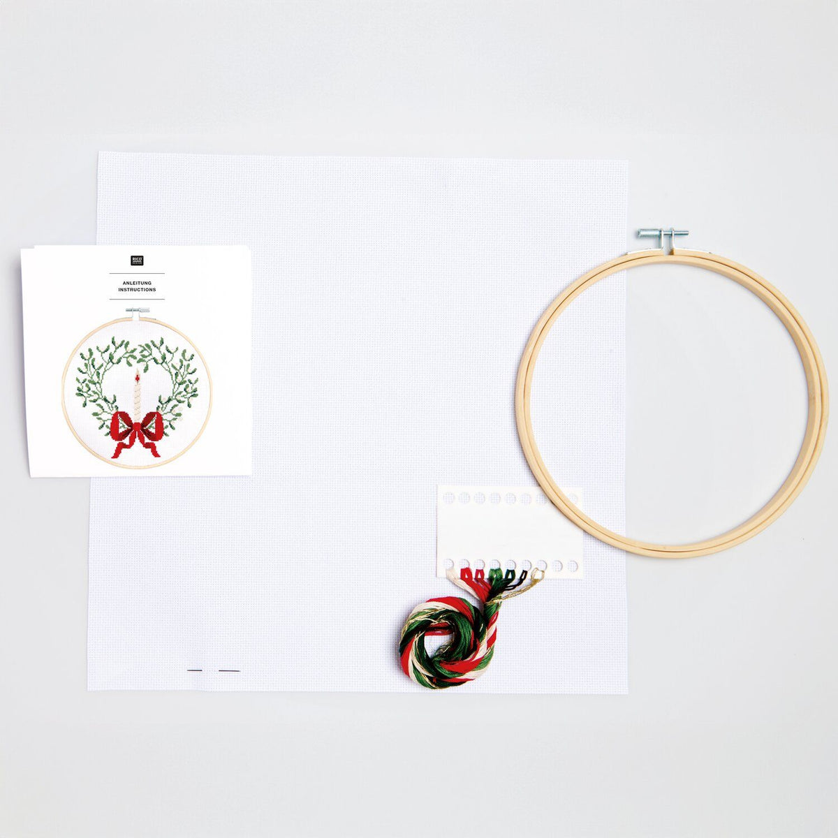 Embroidery kit: pre-drawn mistletoe wreath with a candle green (Copy)