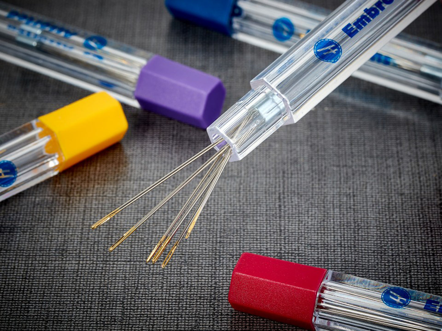 Hemline -Magnetic Hand Needle Storage Case