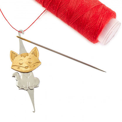 Metal Needle Threader: Smart Fox