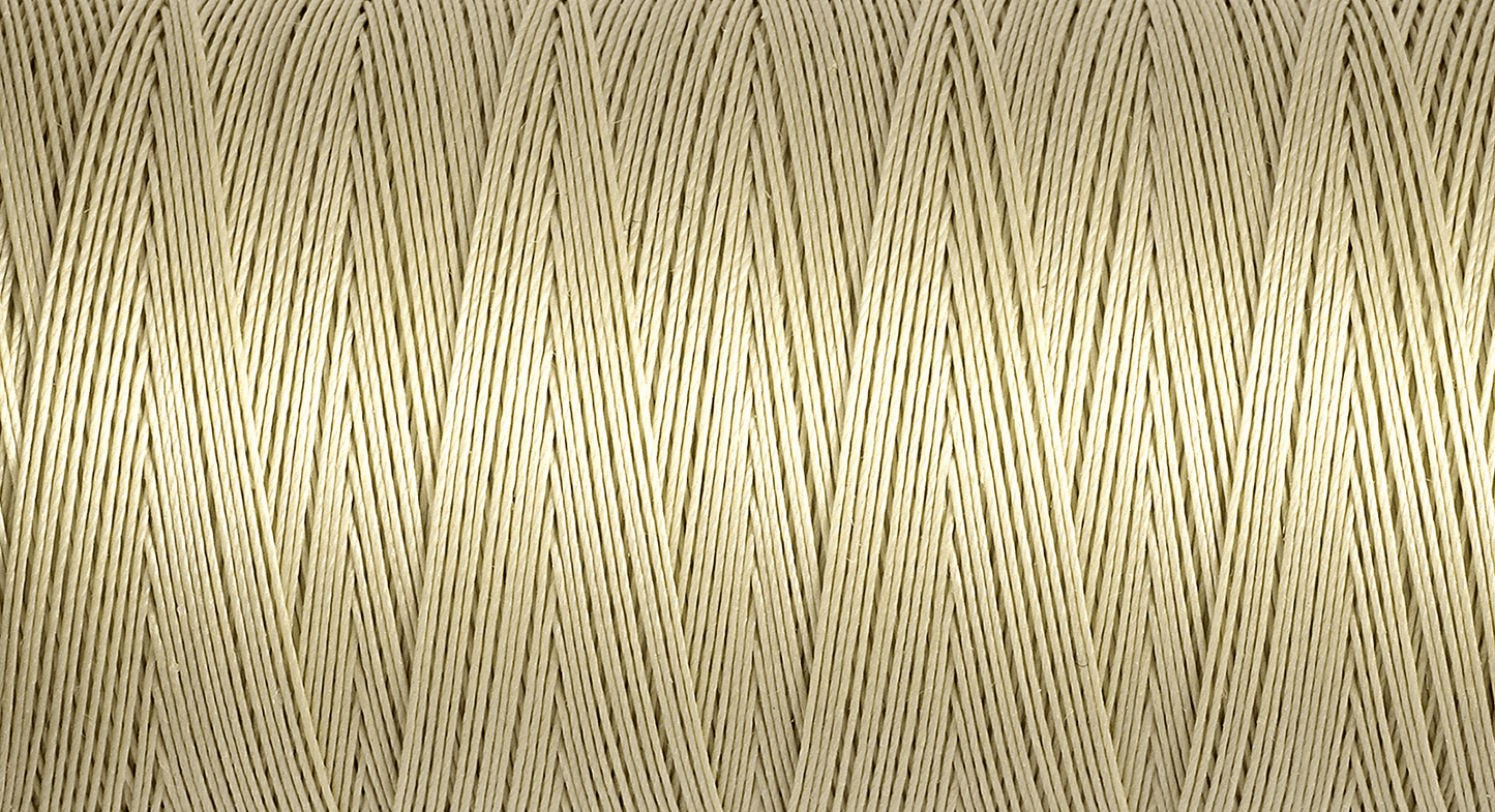 Gütermann Hand Quilting Thread: 200m