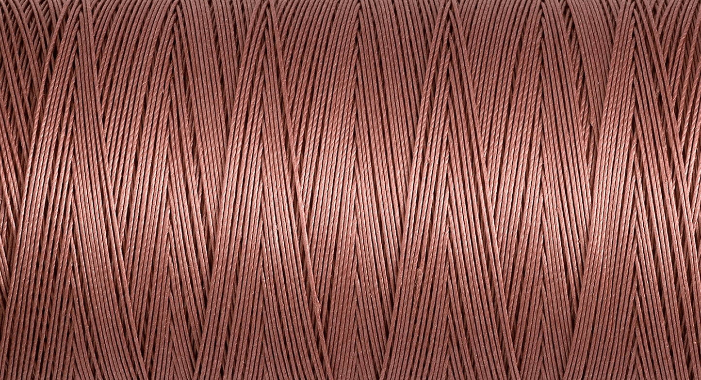 Gütermann Hand Quilting Thread: 200m