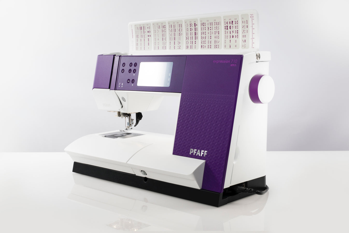 Pfaff Expression 710